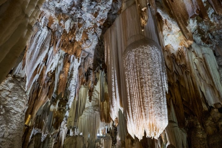 Las Cuevas del &Aacute;guila
